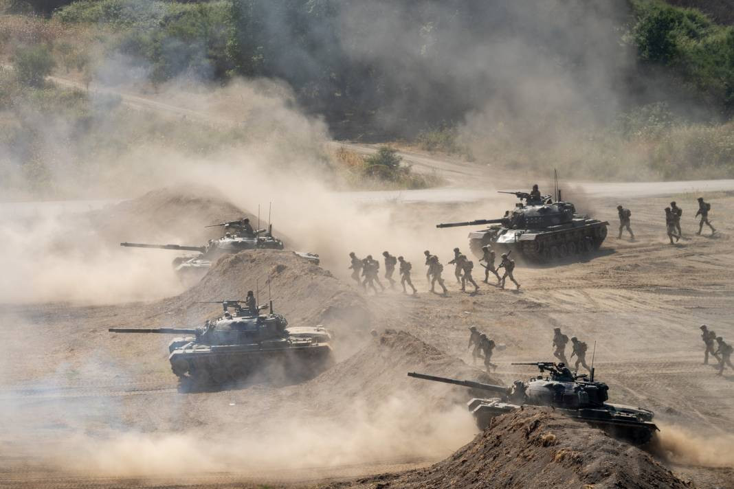 Türk Ordusu gücünü dünyaya böyle gösterdi. EFES-2024 Tatbikatı başarıyla tamamlandı - Resim: 9